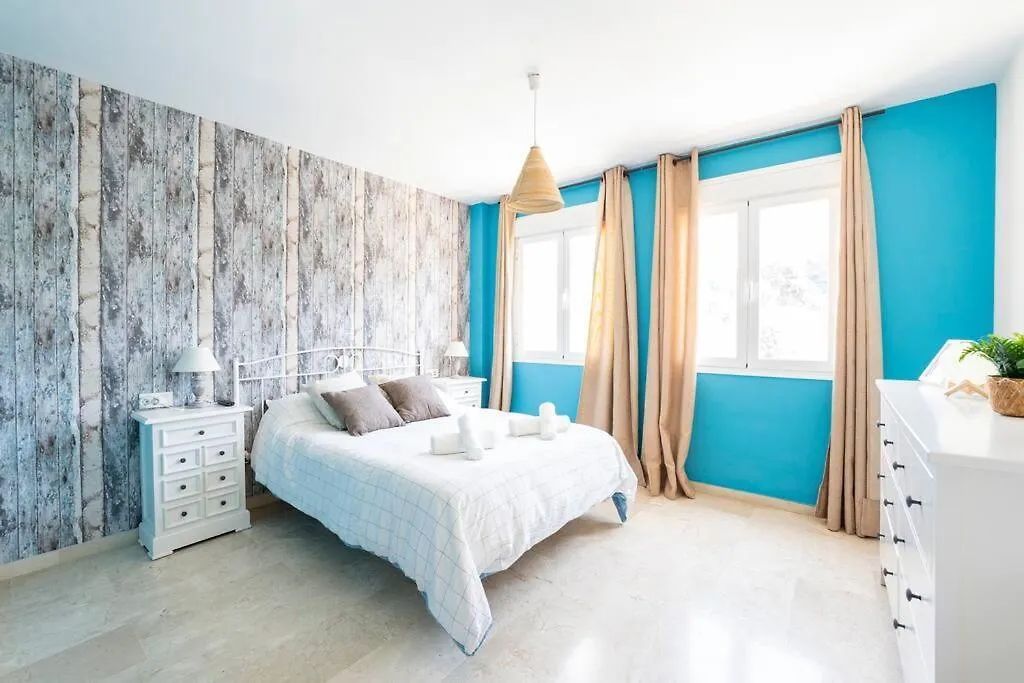 Сasa de vacaciones Adosado Jacuzzi Urb La Canada Torremolinos
