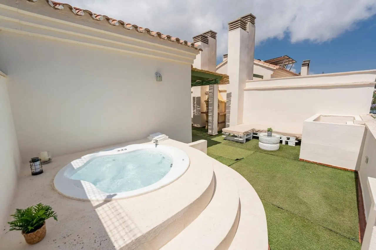 Сasa de vacaciones Adosado Jacuzzi Urb La Canada Torremolinos España
