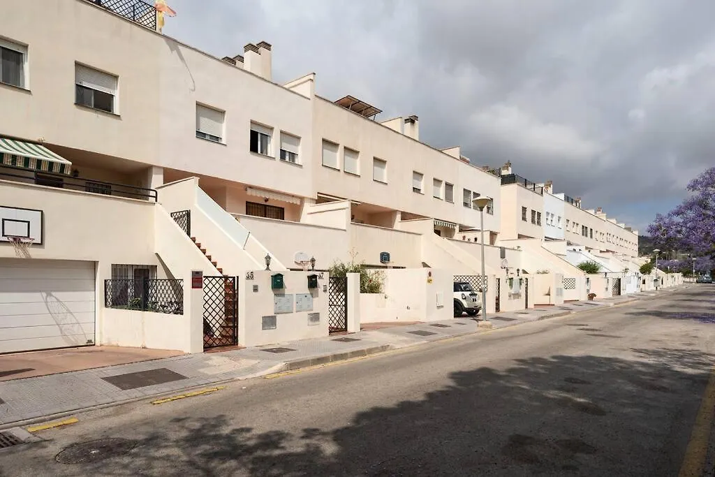 Сasa de vacaciones Adosado Jacuzzi Urb La Canada Torremolinos